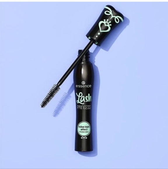 Essence Lash Princess Mascara - Picture 2 of 5
